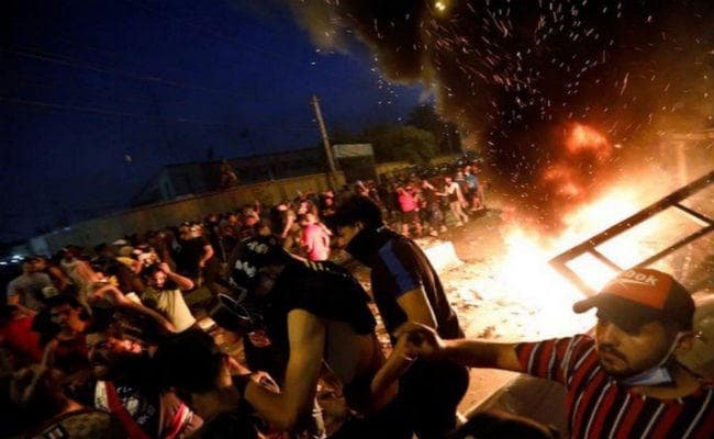 इराक में जारी सरकार विरोधी प्रदर्शन में अब तक 34 की मौत, 1518 लोग गंभीर रूप से घायल