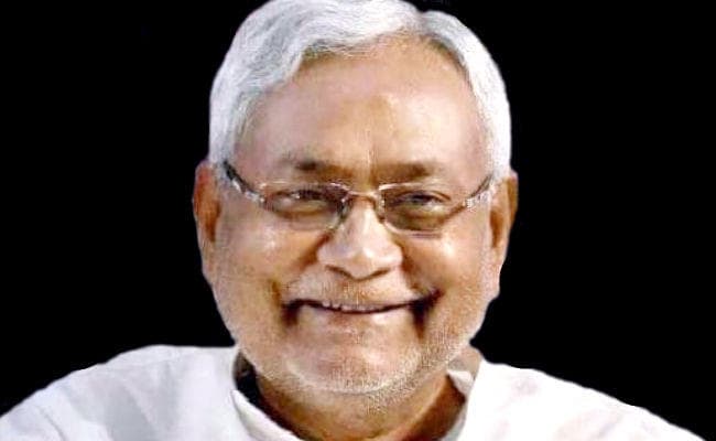 नीतीश कुमार ने जेडीयू के राष्ट्रीय अध्यक्ष पद के लिए दाखिल किया नामांकन, निर्विरोध चुना जाना तय