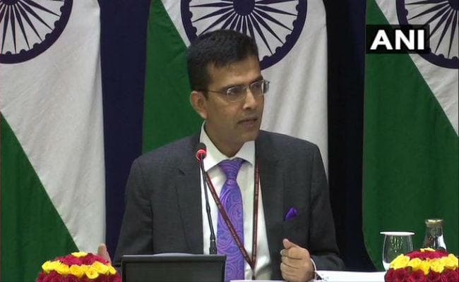 विदेश मंत्रालय के प्रवक्ता रवीश कुमार ने कहा, अंतरराष्ट्रीय संबंधों को निबाहना नहीं जानते इमरान