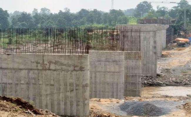 घघरी-रजरप्पा के बीच पुल का निर्माण कार्य 50% पूरा, सीधे छिन्नमस्तिका मंदिर से जुड़ेगा ललपनिया-महुआटांड़ क्षेत्र