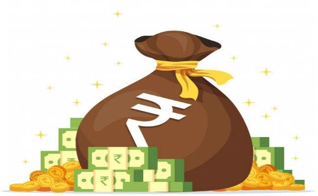 रुपये से भरा बैग मालिक को लौटाया