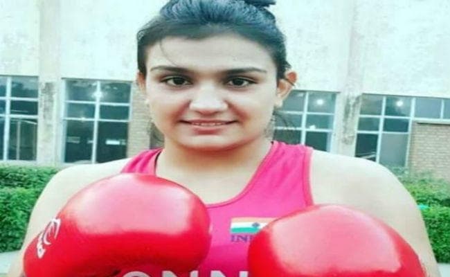 महिला विश्व मुक्केबाजी : स्वीटी बूरा अंतिम 16 में, नीरज फोगाट बाहर