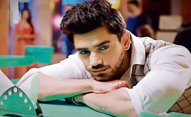 बोले अविनाश मिश्रा- खुद से सवाल पूछना बनाता है हमें बेहतर