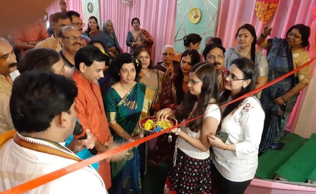 रांची में केवल महिलाओं द्वारा संचालित दुर्गा पूजा पंडाल बना आकर्षण का केंद्र