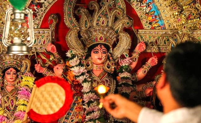 IN PICS : स्कॉटलैंड के एडिनबर्ग में दुर्गा पूजा की धूम