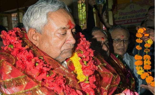 नीतीश कुमार एक और कार्यकाल के लिए जदयू के निर्विरोध राष्ट्रीय अध्यक्ष चुने गये