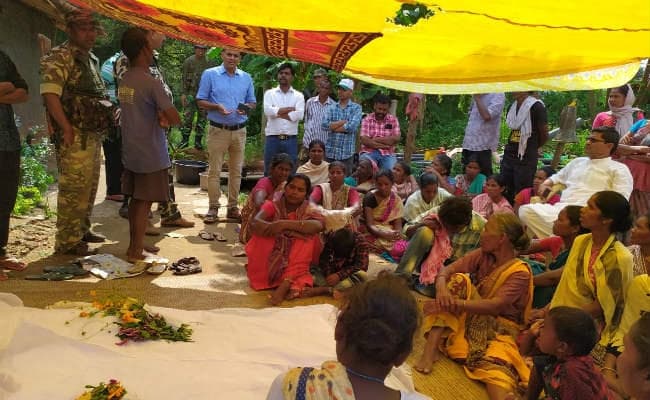 दो माह की बेटी को गोद में लेकर कुएं से पानी भर रही थी मां, पैर फिसला, कुएं में गिरने से दोनों की मौत