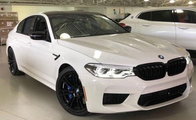 2019 BMW M5 Competition: बीएमडब्ल्यू ने भारत में लॉन्च की 1.55 करोड़ की कार