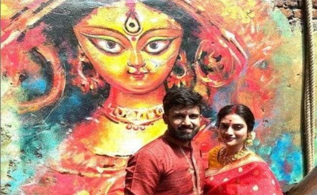 सांसद नुसरत की दुर्गा पूजा पर देवबंद का मुंह फूला, उलेमा ने कही ये बात, मिला करारा जवाब