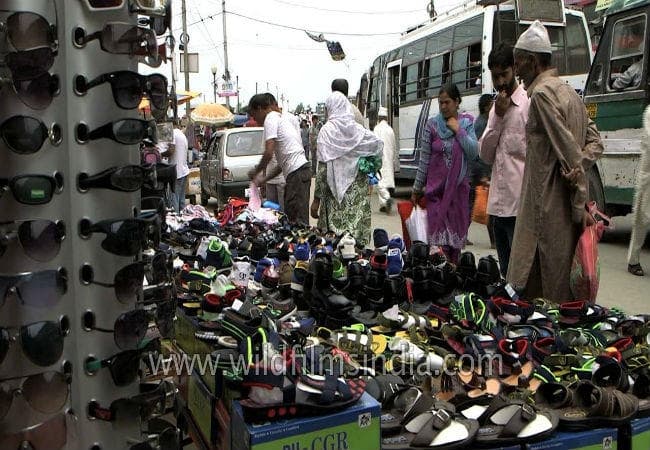 अमेरिकी कांग्रेस समिति ने भारत से कश्मीर में संचार सेवाएं बहाल करने की अपील की