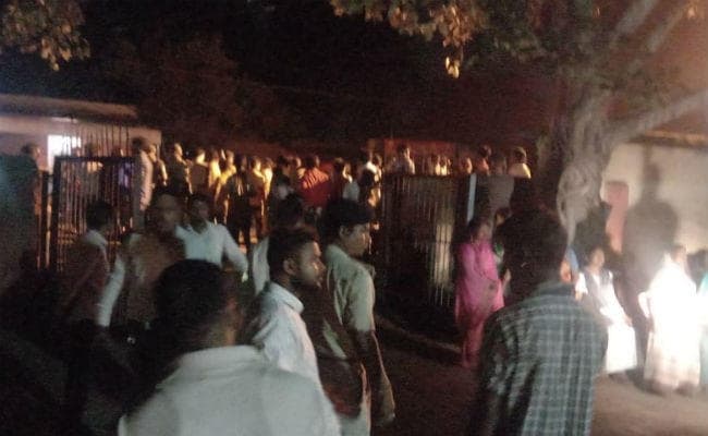 धनबाद : रणक्षेत्र में तब्‍दील हुआ लोयाबाद, ढुल्लू व जलेश्वर समर्थक के बीच खूनी संघर्ष