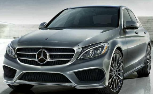 त्योहारी सेल पर मर्सिडीज-बेंज ने एक दिन में की 200 कारों की आपूर्ति