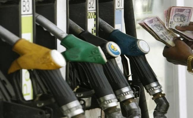 Ranchi : पेट्रोल पंप से हथियार की नोंक पर 9 लाख रुपये की लूट