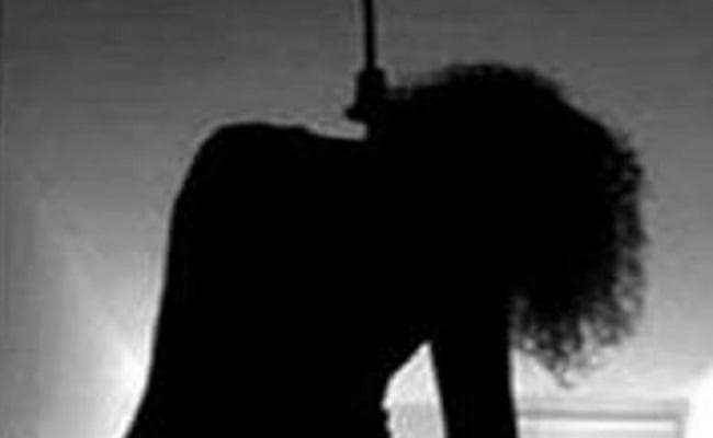 मेला देखने के लिए पैसे नहीं देने पर किशोरी ने की खुदकुशी