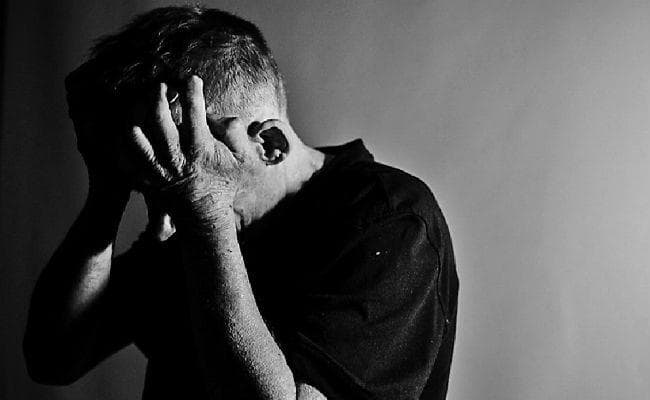 विश्व मानसिक स्वास्थ्य दिवस आज : बढ़ रही मनोरोगियों की संख्या, आत्महत्या से हर 40 सेकेंड में एक की मौत