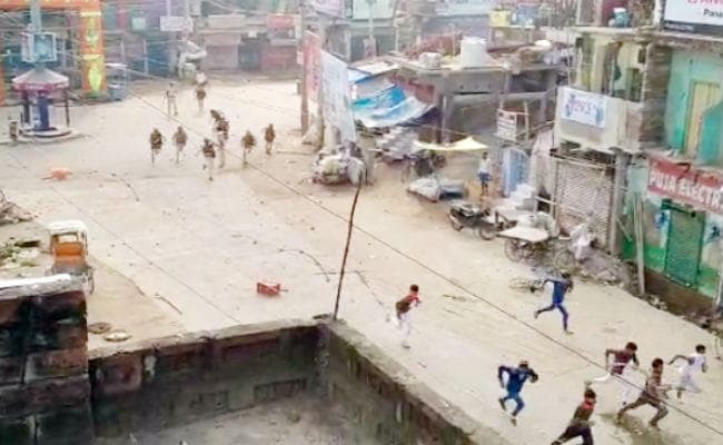 जहानाबाद में प्रतिमा विसर्जन के दौरान रोड़ेबाजी, शहर में कर्फ्यू-सा नजारा