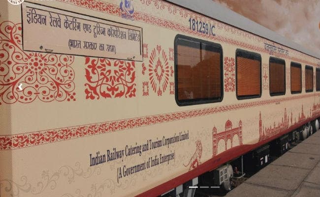 OMG : विवाहित जोड़ों को नहीं भायी करवा चौथ पर रेलवे की Dream Holiday स्कीम और हो गया ये हश्र...