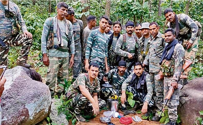 घाघरा जंगल से विस्फोटक बरामद