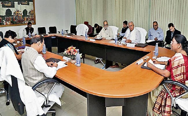 रांची : राष्ट्रपति के साथ राज्यपाल की स्वर्ण जयंती बैठक सात नवंबर से दिल्ली में, आदिवासियों के उत्थान पर होंगे फैसले