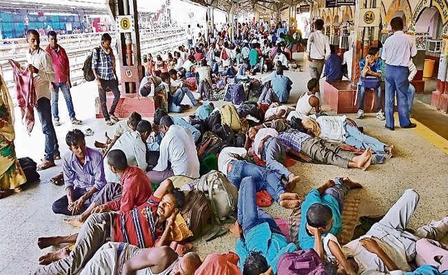 पलायन का दर्द : दो दिनों में सहरसा जंक्शन से 18 हजार मजदूरों ने पकड़ी ''परदेस'' एक्सप्रेस