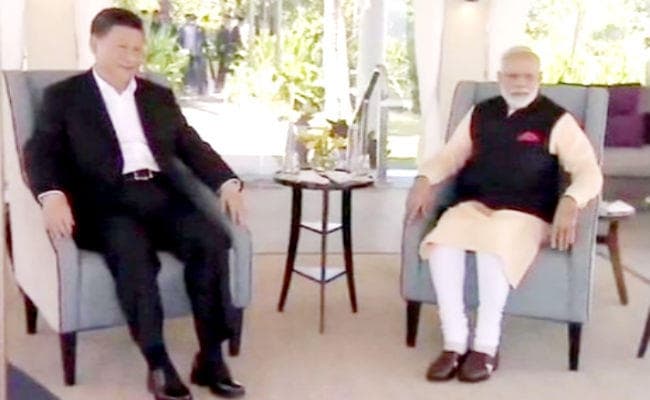 नरेंद्र मोदी और शी जिनपिंग के बीच दूसरे दिन हुई अनौपचारिक वार्ता