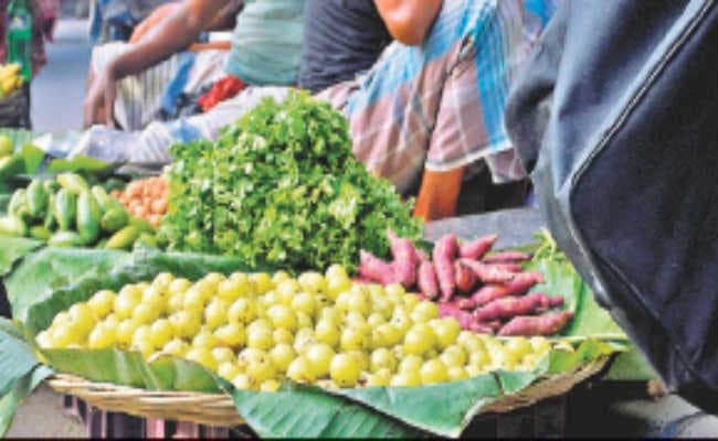 लक्ष्मीपति के प्रिय फल आंवला का दाम चढ़ा आसमान पर