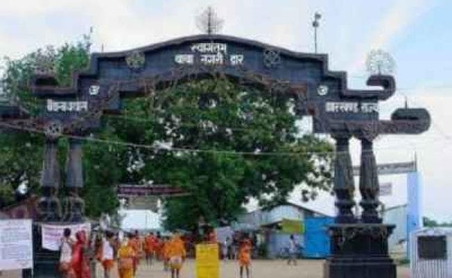 मधुबनी के श्रद्धालु मनोज कुमार चाय पीकर लौटे, गिरे और बाबाधाम में ही हो गयी मृत्यु