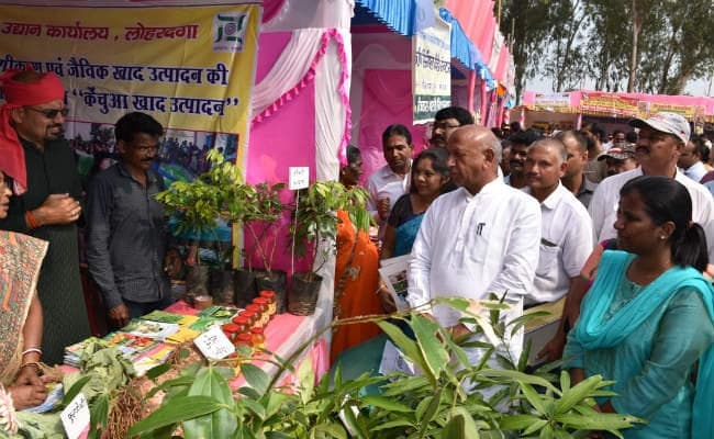 लोहरदगा : मंत्री सरयू राय ने 14 योजनाओं का उद्घाटन व 53 योजनाओं का किया शिलान्यास
