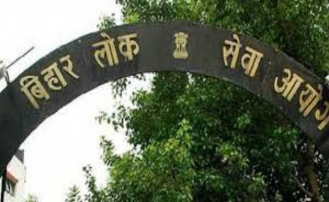 टॉप- 10 में पहली बार चार महिलाएं, बीसी का कटऑफ सामान्य से ज्यादा