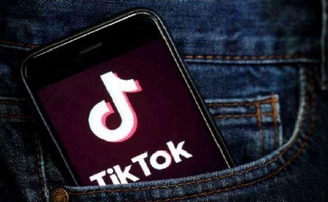 Police थाना में Tik Tok Video बनाना इन्हें पड़ा महंगा