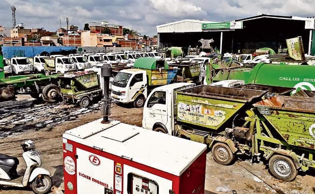 रांची : 12 कॉम्पैक्टर, सात हुक लोडर खराब जगह-जगह लगा है कचरे का अंबार