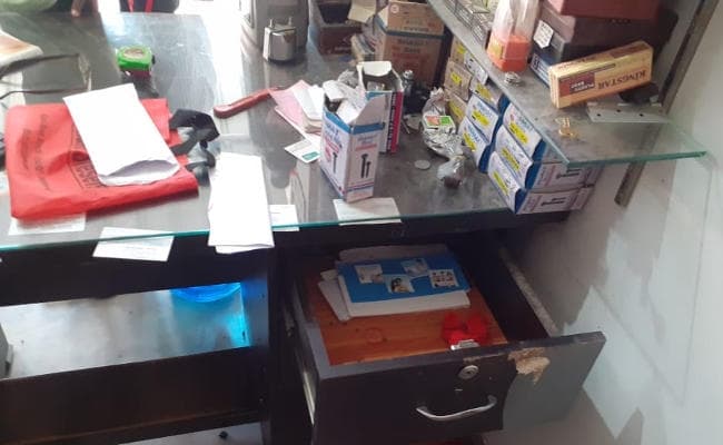 रांची के पिठोरिया में दुकान का शटर काटकर 35000 रुपये उड़ा ले गये चोर