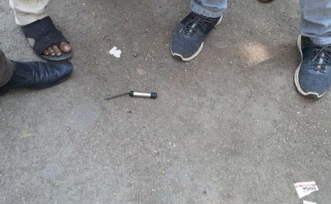 शिवसेना सांसद पर चुनाव प्रचार के दौरान चाकू से हमला