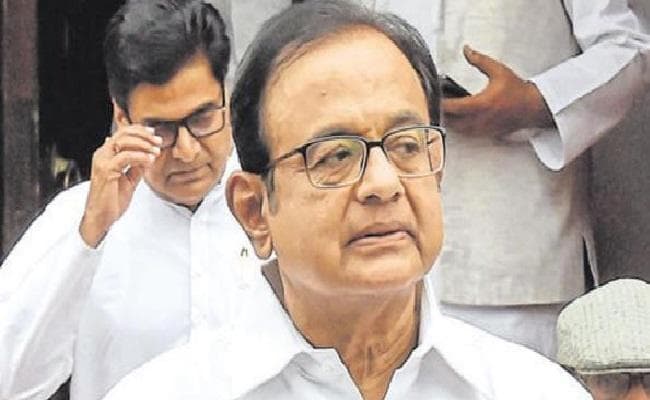 दिल्ली की अदालत ने आईएनएक्स मीडिया धनशोधन मामले में चिदंबरम के खिलाफ पेशी वारंट जारी किया