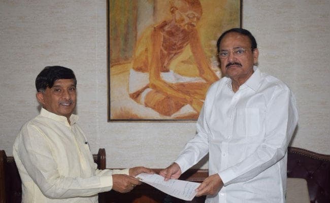 कांग्रेस को झटका : राज्यसभा सदस्य राममूर्ति ने दिया इस्तीफा, भाजपा में जाने की संभावना