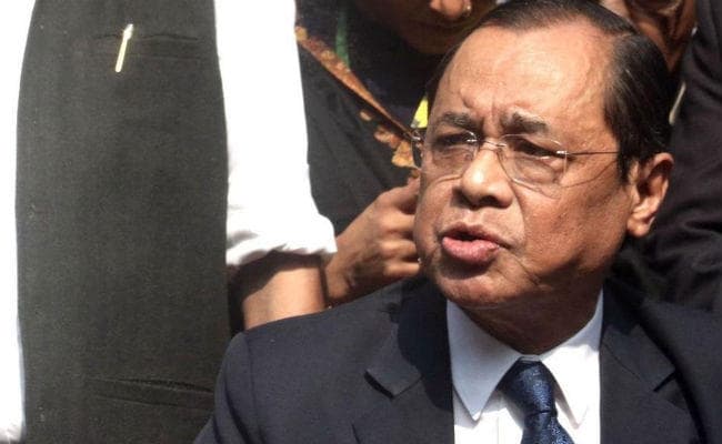 प्रधान न्यायाधीश रंजन गोगोई ने विदेश यात्रा रद्द की