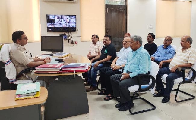 Jharkhand : भयभीत हैं रांची के व्यापारी, मारवाड़ी सम्मेलन के शिष्टमंडल ने एसएसपी से की मुलाकात