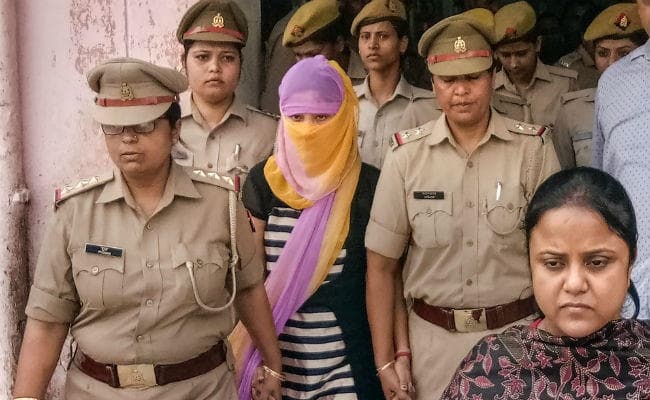 चिन्मयानंद यौन उत्पीड़न मामला : पीड़िता को बरेली कॉलेज में एलएलएम में दाखिले के लिए ले जाया गया
