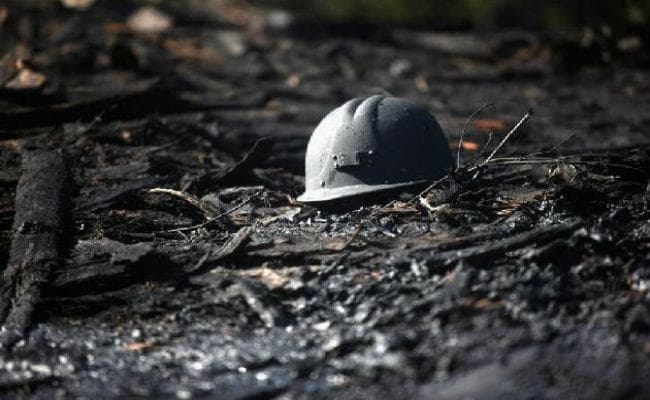 अकवनबागान अवैध खदान से निकाले गये तीन शव