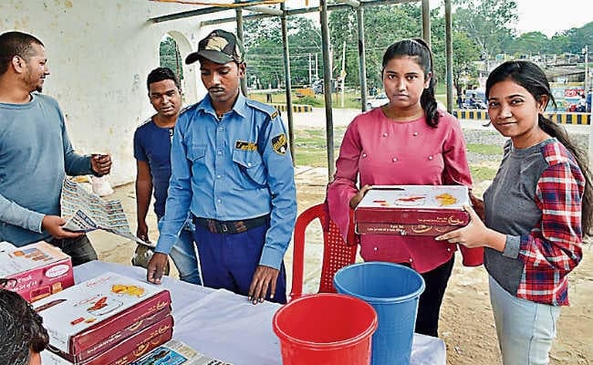 प्रभात खबर मॉनसून धमाका : किसी को साइकिल, किसी को गिफ्ट में मिला डिनर सेट