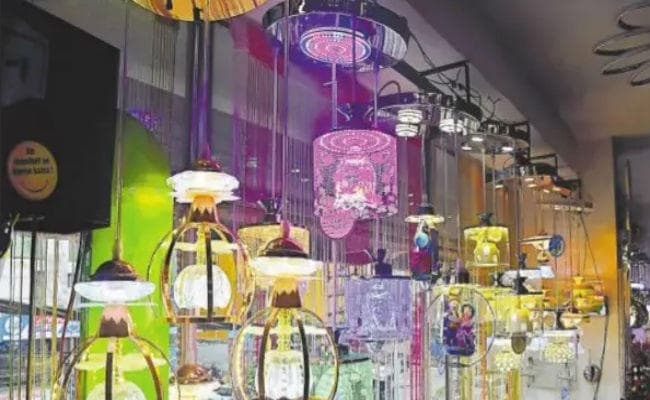 दीपावली बाजार: घर की खूबसूरती बढ़ाने के लिए हो रही खरीदारी, इनकी डिमांड पटना में जोरों पर