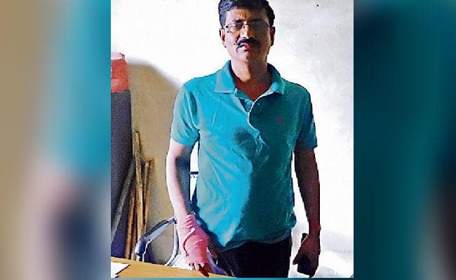 मधुबनी : उत्पाद कार्यालय पर हमला, अधिकारियों व कर्मियों को पीटा, निरीक्षक की अंगुली टूटी