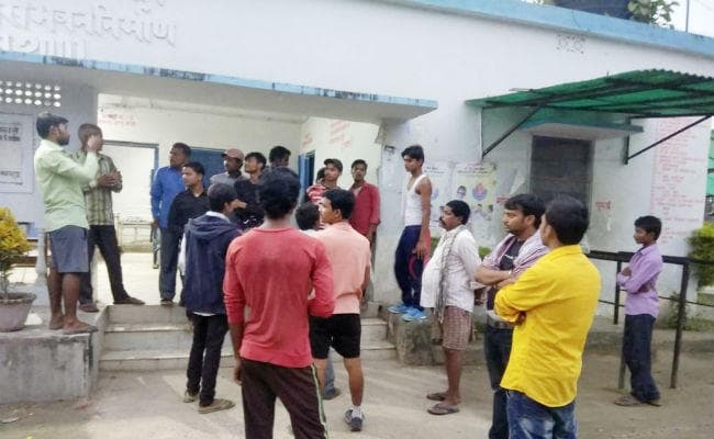 मधेपुरा : मुरलीगंज-बिहारीगंज SH-91 पर बस और ऑटो की टक्कर में दो लोगों की मौत