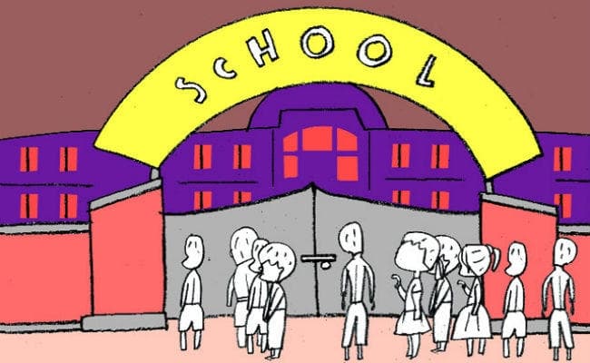 मध्यप्रदेश : सरकारी स्कूल में पेंसिल सेल फटने से तीन छात्र झुलसे