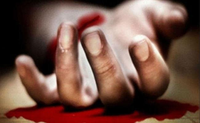 टुकड़े-टुकड़े कर शव को दफनाया