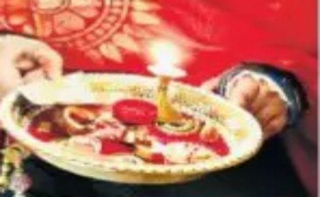 दीपावली : घर पर ही बनायें आकर्षक और मनमोहक पूजा थाल, इन सामग्री का करें उपयोग