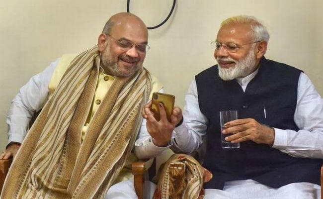 #HBDayAmitShah : पीएम मोदी ने दी शुभकामनाएं, बताया मेहनती व्यक्ति