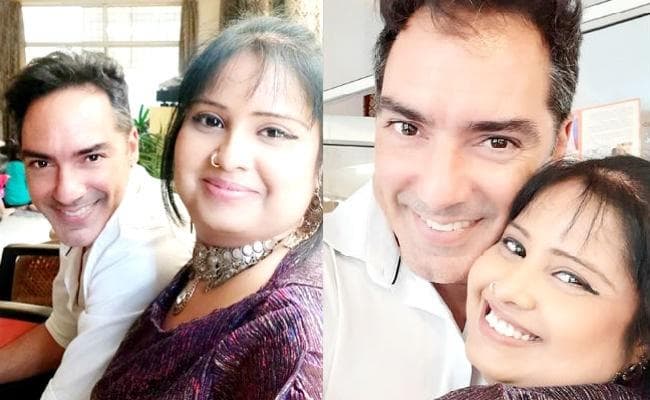 भोजपुरी लोक गायिका देवी जल्द लेंगी सात फेरे, …जानें कब होगी शादी और कौन है दूल्हा?