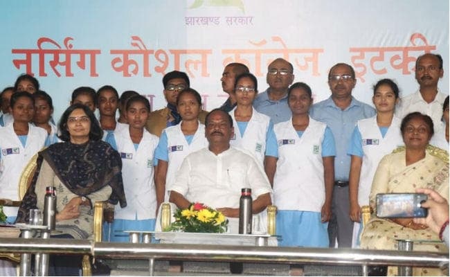 नर्सिंग कॉलेज का उदघाटन कर बोले CM रघुवर- अब झारखंड की बेटियां प्रशिक्षण के लिए नहीं जायेंगी दूसरे राज्य