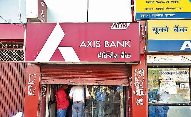 कोडरमा : एटीएम में आयी खराबी निकलने लगे तिगुने पैसे